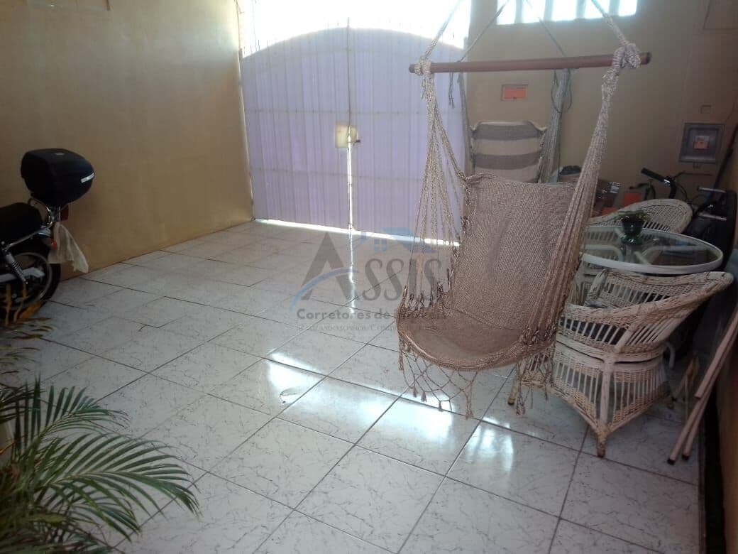Venda: Casa com 2 Dormitórios – CA0084