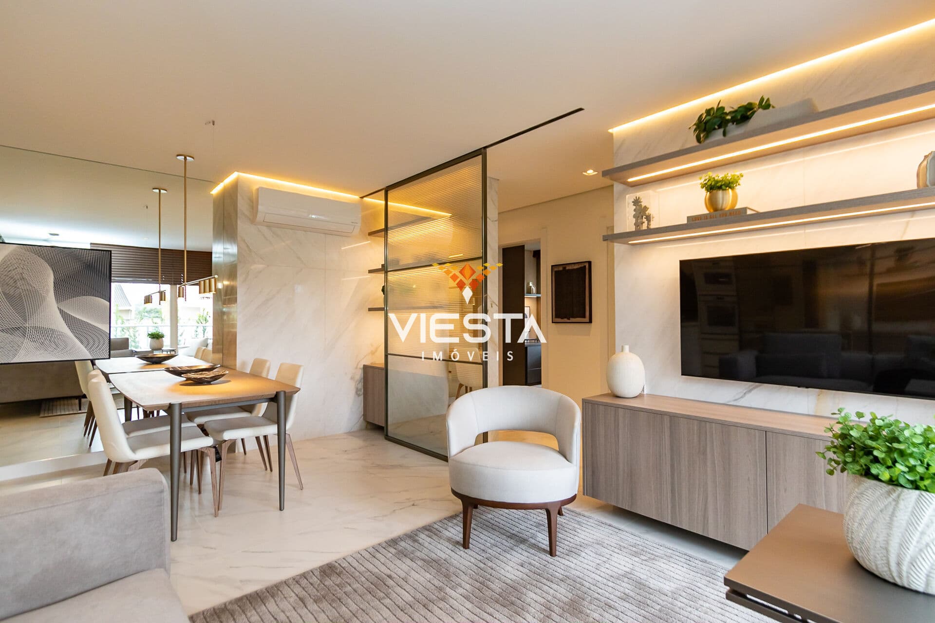 Cobertura de Alto Padrão no Ecoville com 194m²- 3 Suítes e 2 vagas com depósito.