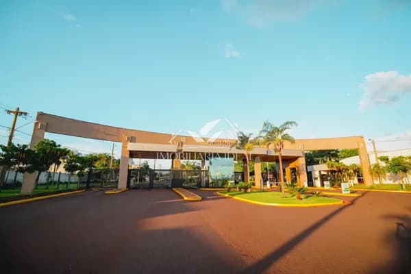 Casa em Condomínio PORTEIRA FECHADA