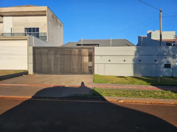 Casa com 3 dormitórios à venda, 220 m² por R$ 690.000 - Altos Do Indaiá - Dourados/MS