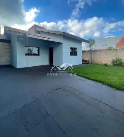 Casa com 03 Quartos no Cidade Jardim I