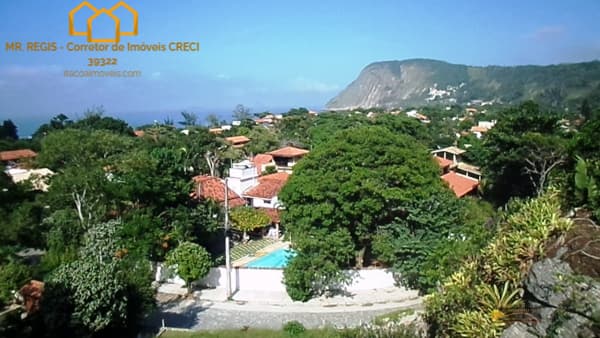 Casa Madeira para Venda em Itacoatiara Niterói-RJ