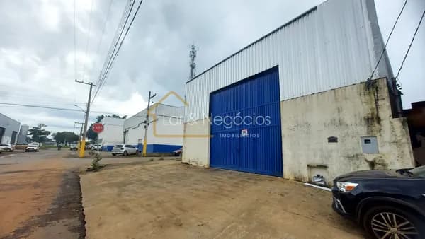 Galpão/Depósito/Armazém em Patos de Minas - Ipanema