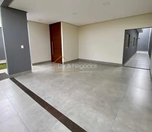 Casa no bairro Afonso Queiroz