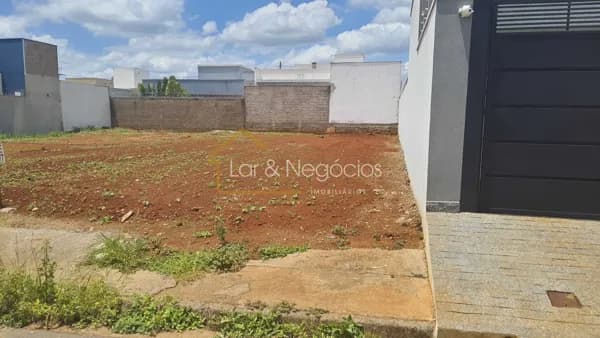 Lote/Terreno em Patos de Minas - Boa Vista