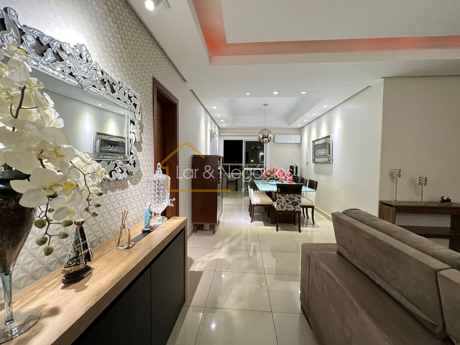 Apartamento Alto Padrão à venda na Av Padre Almir, bairro Centro