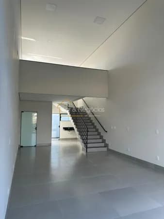 Seu Negócio Merece Este Endereço – Sala Comercial Moderna e Imponente