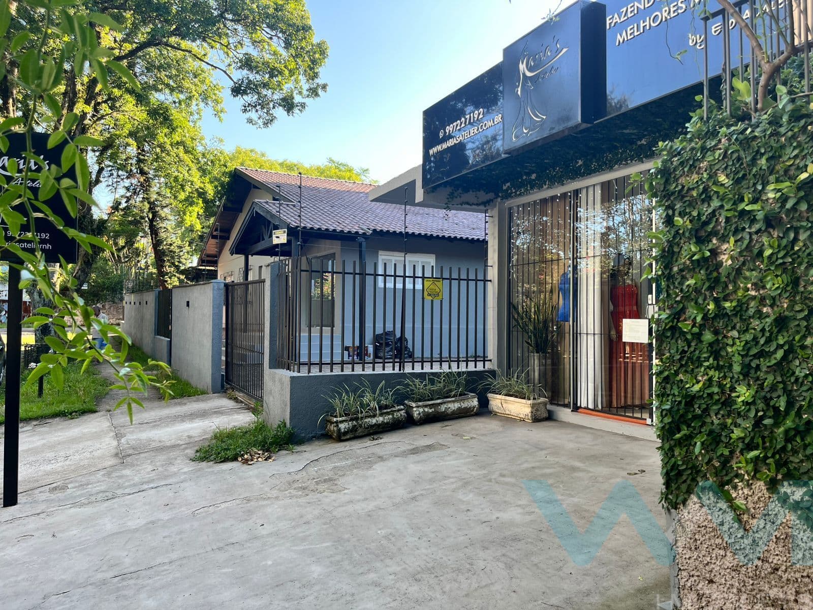 Casa Comercial - Duas salas individualizadas