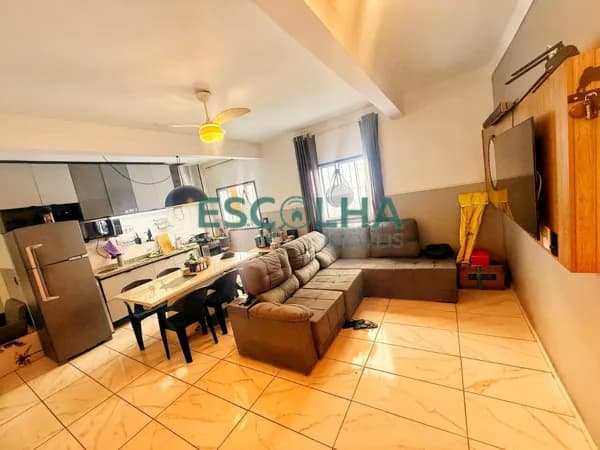 Linda Casa Sobrado Reformada