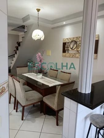 Casa Sobrado no bairro Jardim Itália em Várzea Paulista
