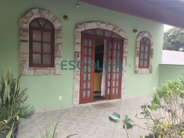 Casa Sobrado com 4 dormitórios, 4 vagas e área gourmet