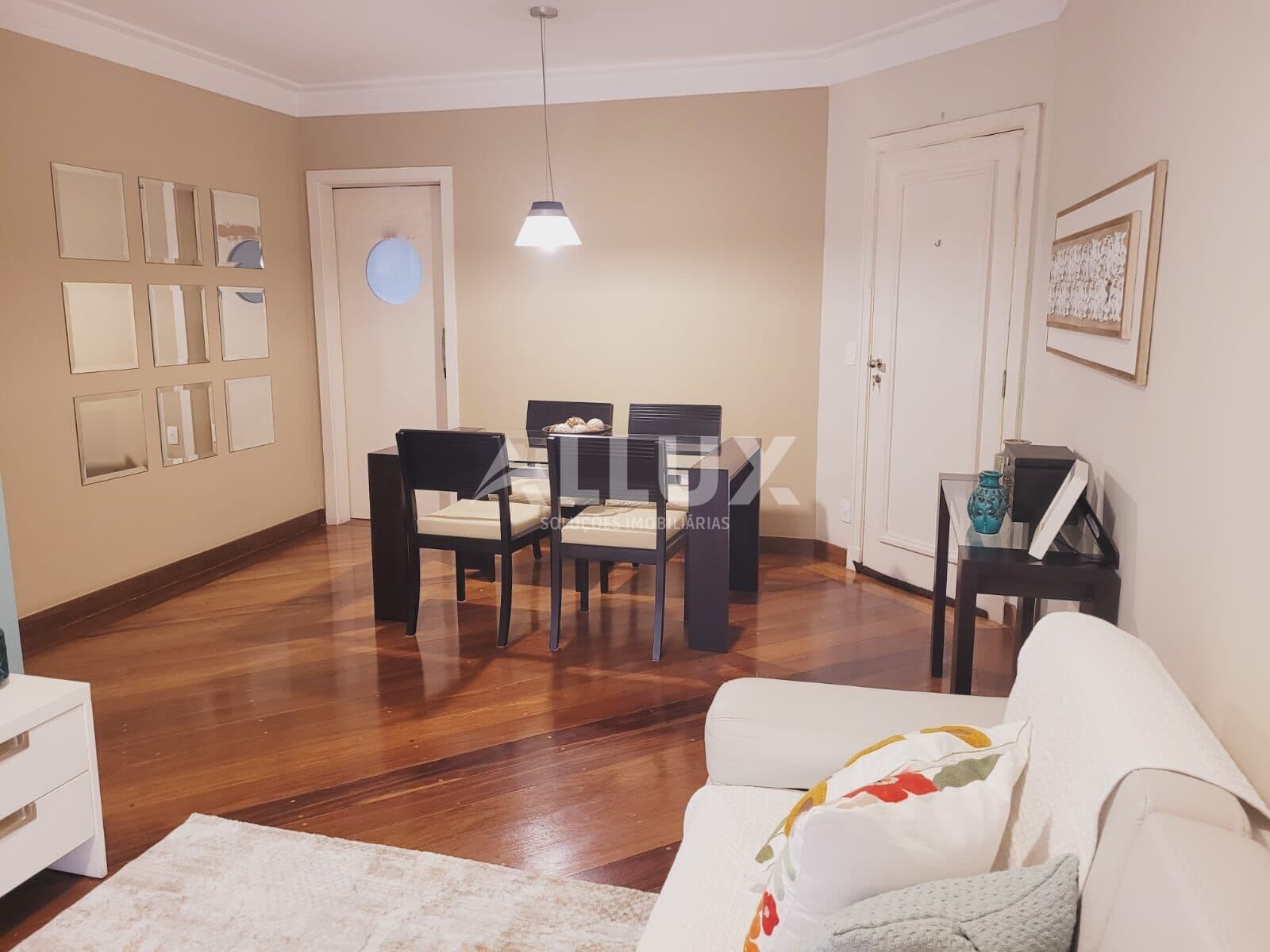 Apartamento à venda por R$ 1.300.000,00 no Condomínio Edifício Classic – Alphaville, Barueri SP