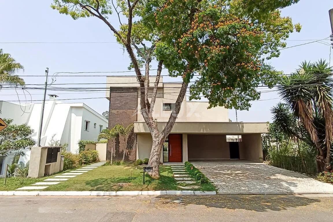 Casa para venda e locação por R$ 5.730.000,00 ou R$ 22.118,00 mês em Alphaville, Barueri SP