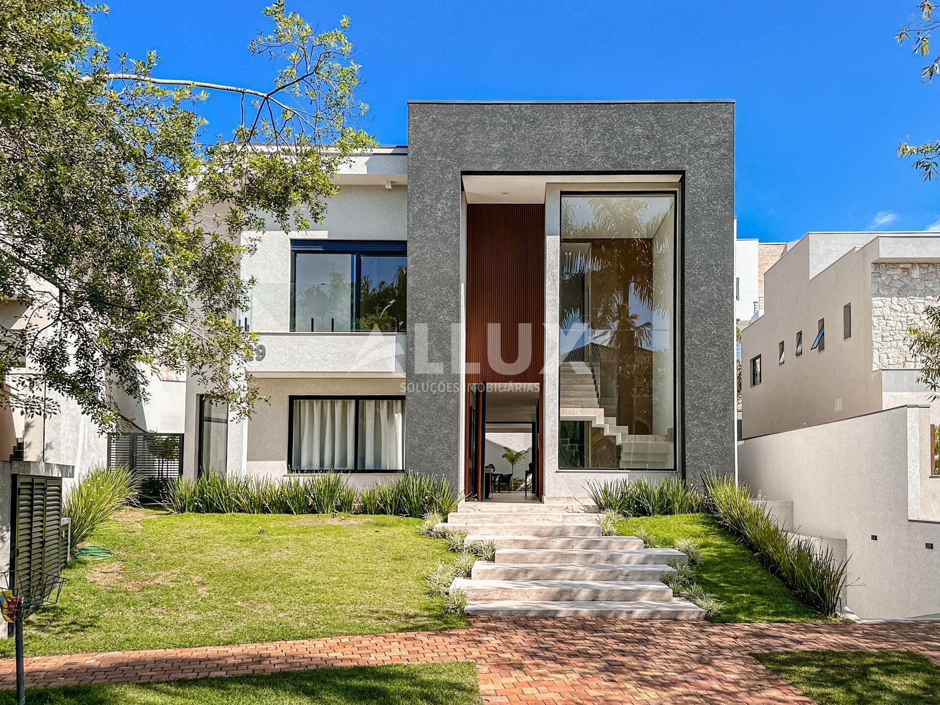 Casa à venda por R$ 6.990.000,00 em Alphaville, Santana de Parnaíba SP