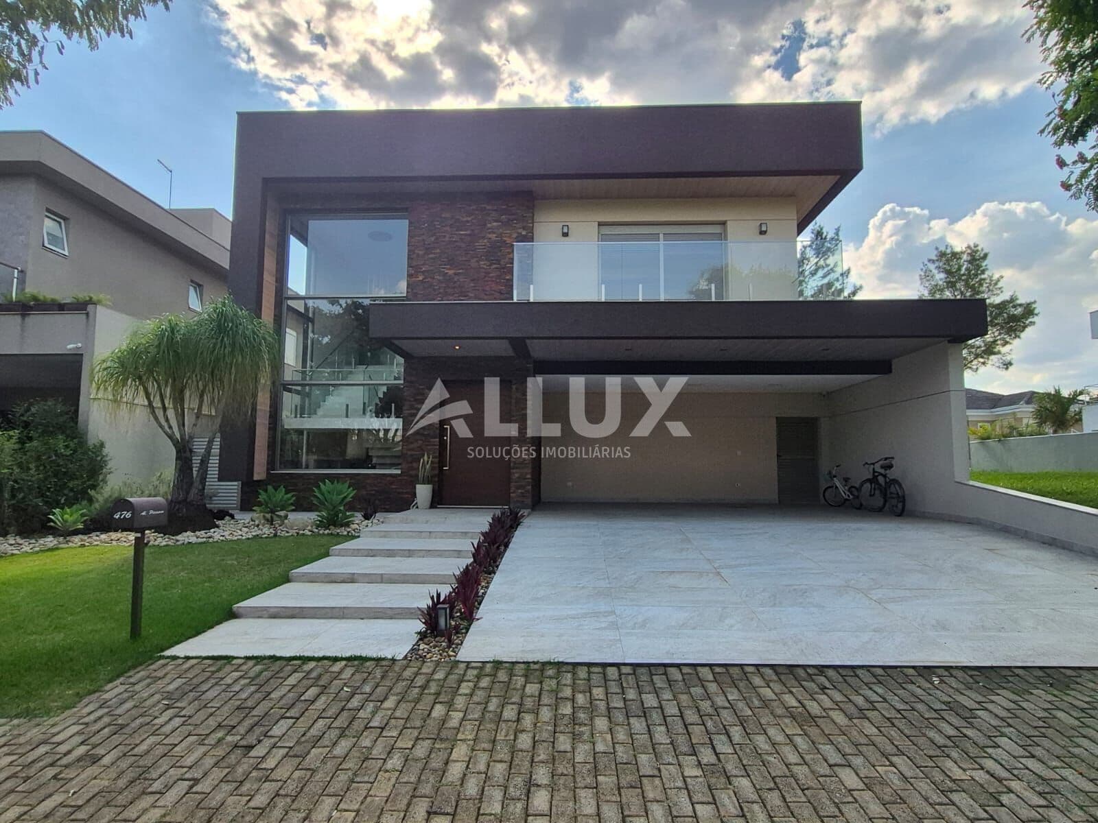 Casa à venda por R$ 7.500.000,00 no Condomínio Burle Marx – Alphaville, Santana de Parnaíba SP