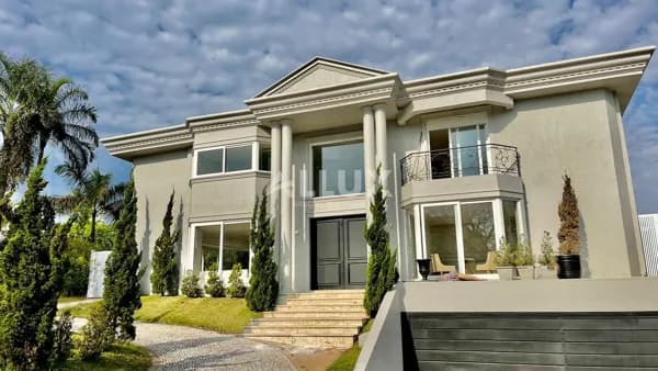 Casa para locação por R$ 55.000,00 no Residencial 18 do Forte – Alphaville, SP