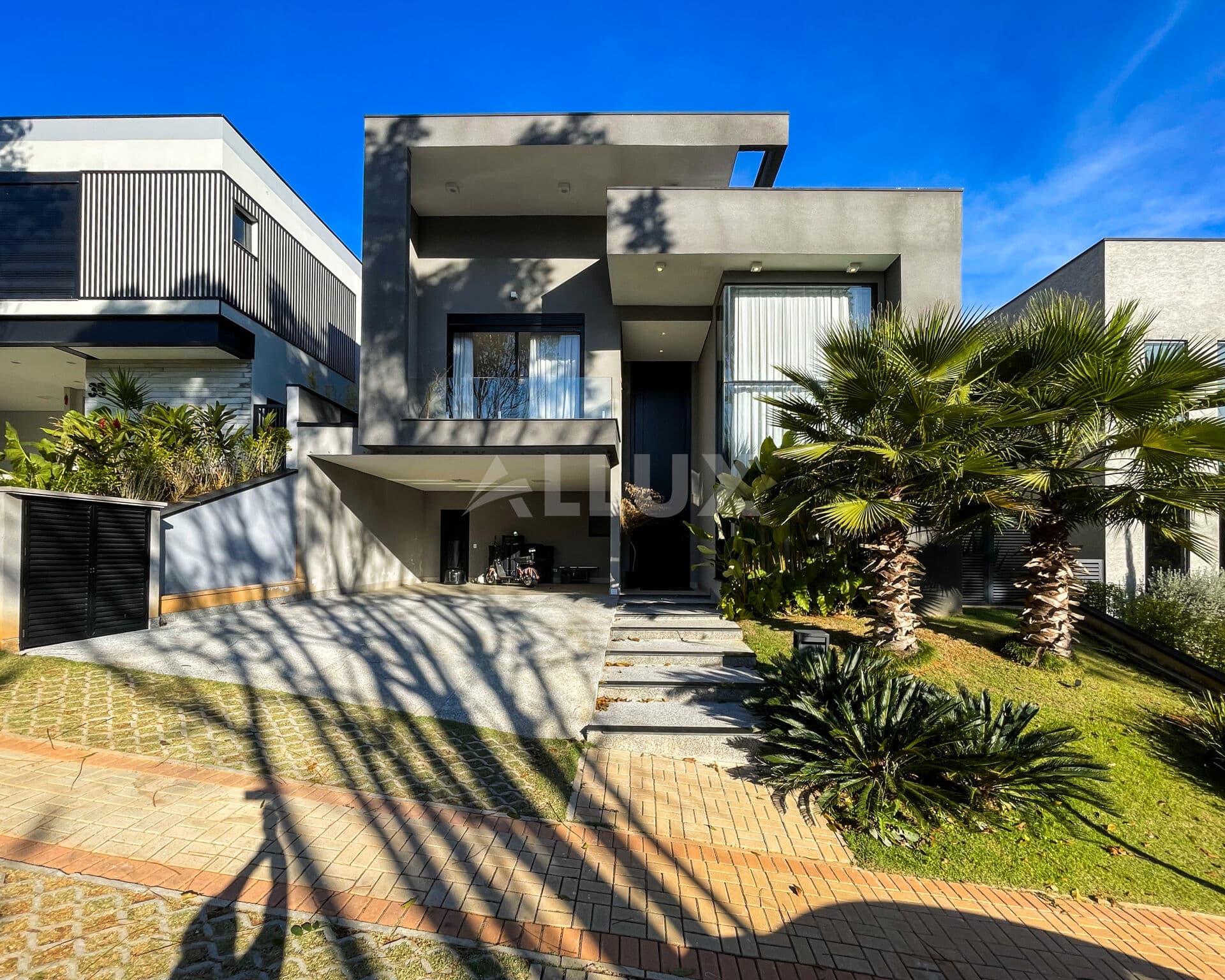 Casa à venda por R$ 4.990.000,00 em Alphaville, Santana de Parnaíba SP