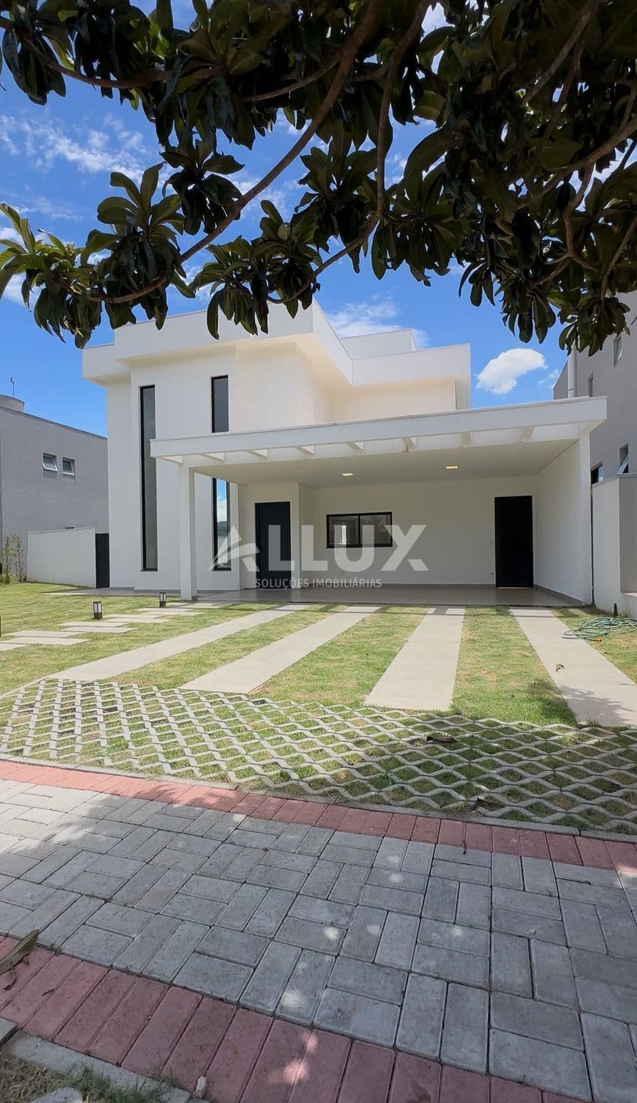 Casa à venda por R$ 2.750.000 no Condomínio Ithaye – Alphaville, SP