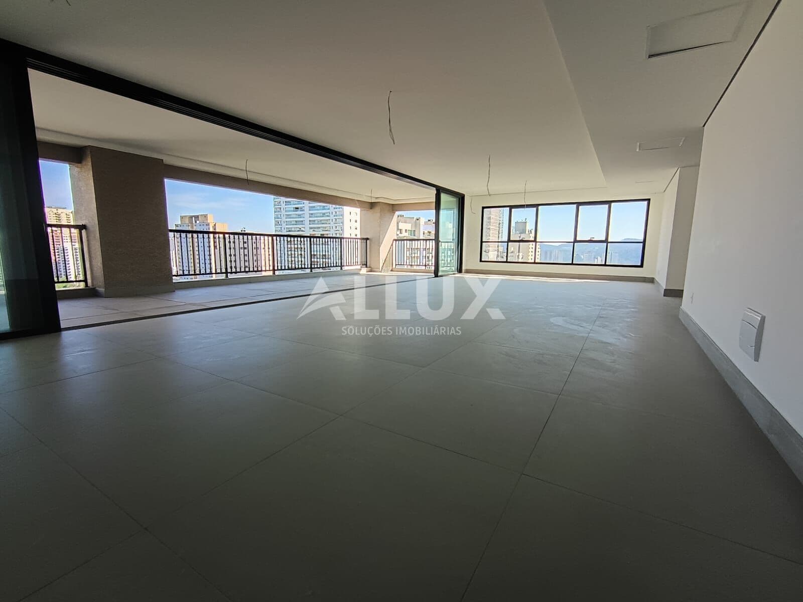 Apartamento à venda por R$ 9.050.000,00 no Condomínio Edifício Oiapoque – Alphaville, Barueri SP