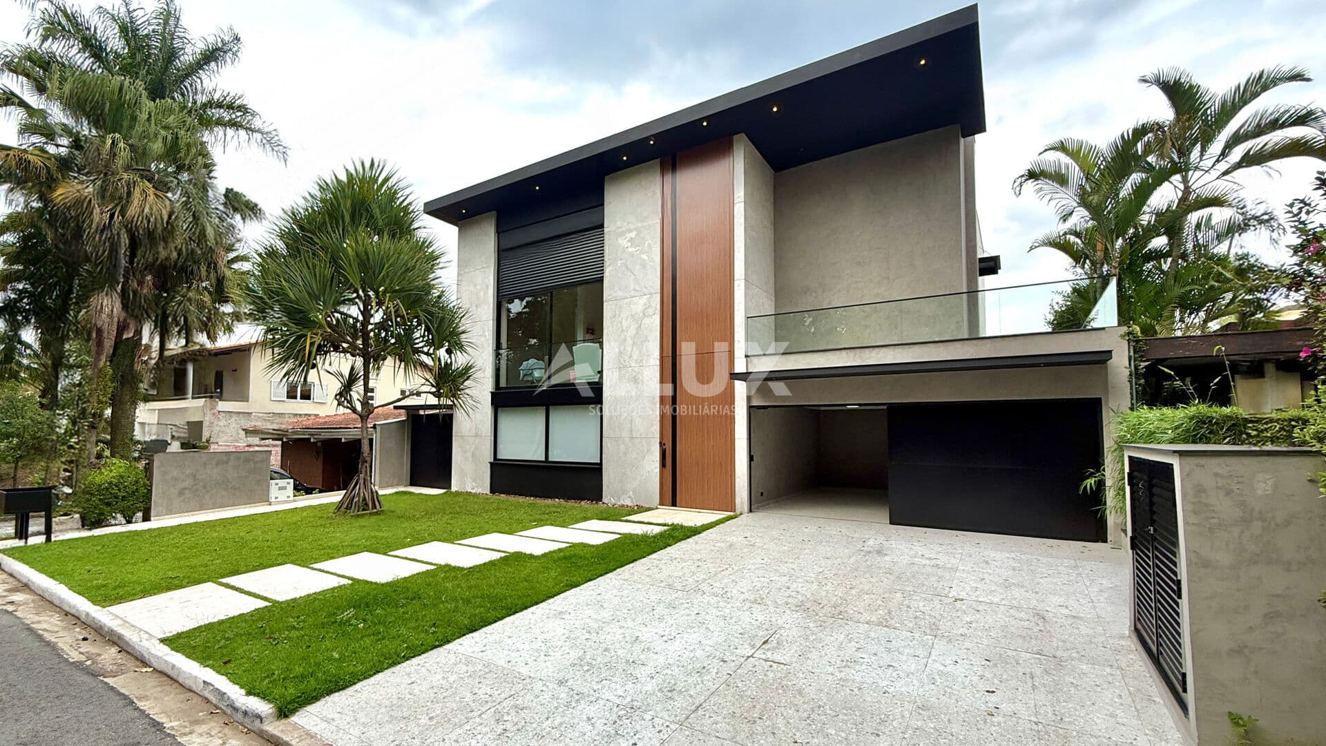 Casa á venda por R$ 9.800.000,00 no Condomínio Alphaville 2, Barueri SP