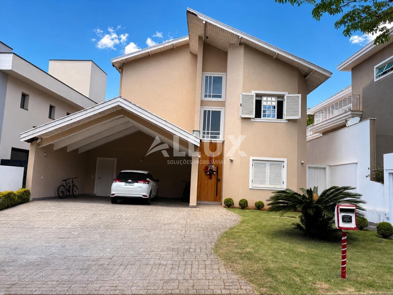 Casa á venda por R$ 3.000.000,00 no Residêncial Alphaville 04 | Alphaville - Santana de Parnaíba/SP