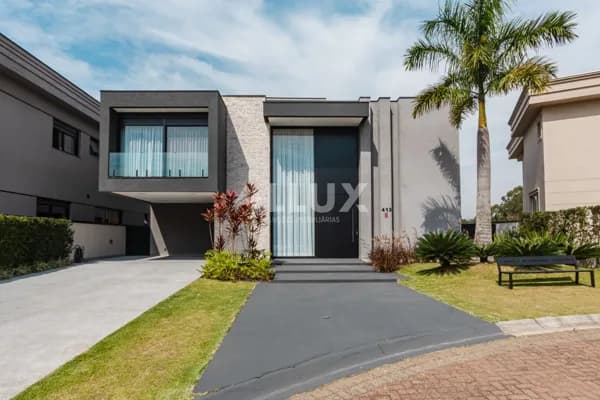 Casa à venda por R$ 6.900.000,00 em Tamboré, Santana de Parnaíba SP