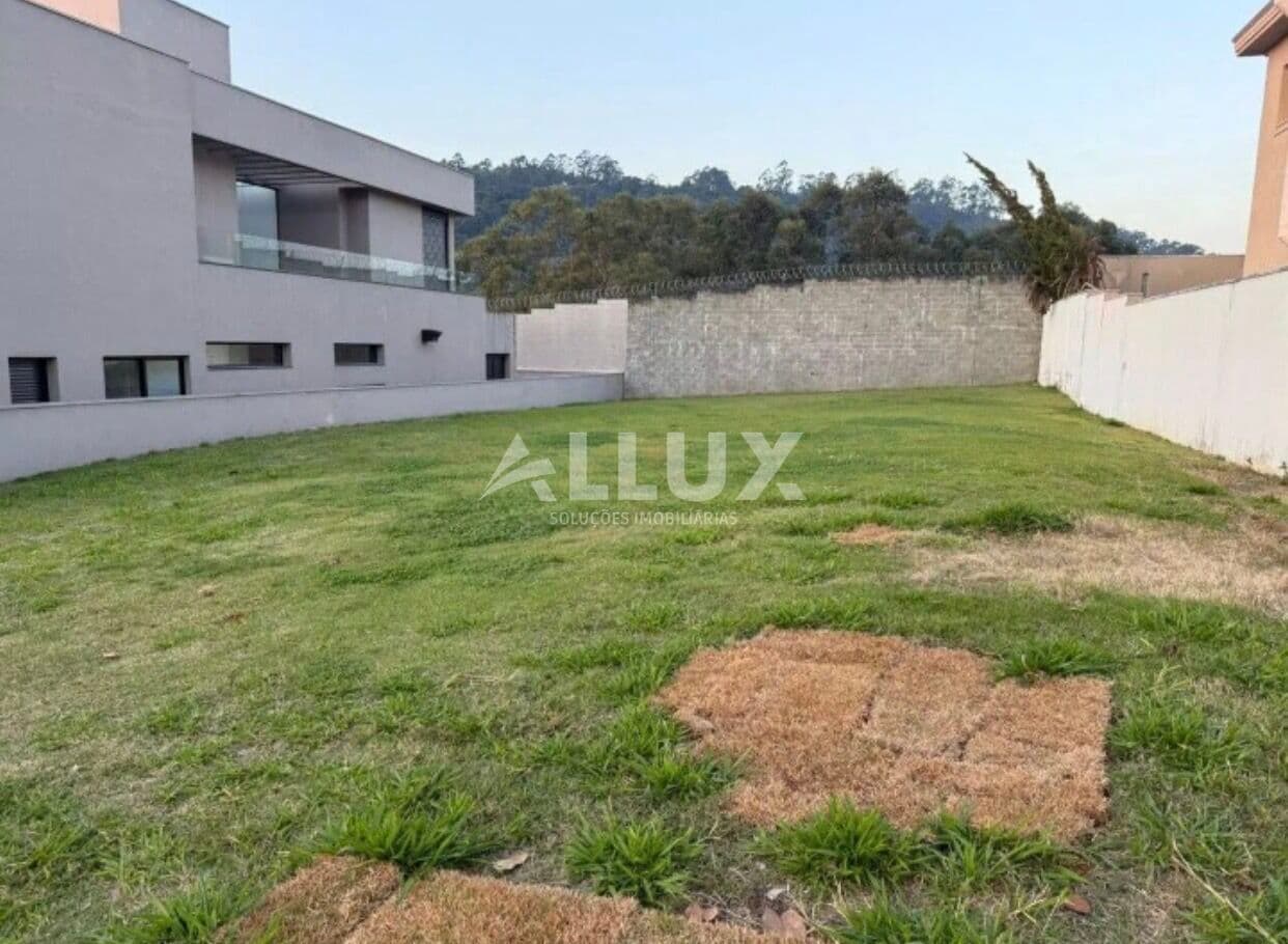 Terreno à venda por R$ 3.200.000,00 no Condomínio Tamboré 10 – Alphaville, SP