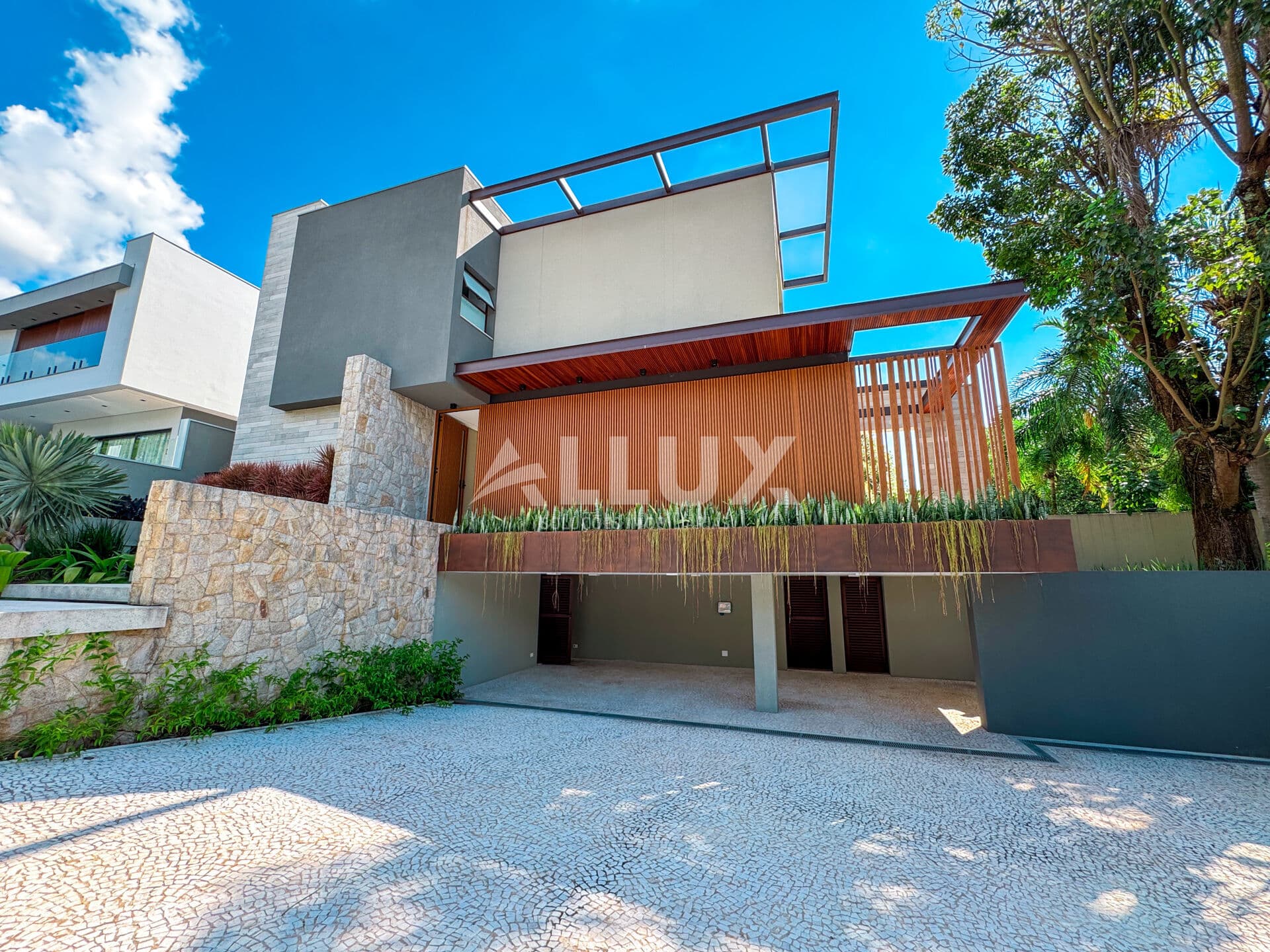 Casa para venda por R$ 18.000.000 00 em Alphaville, Barueri SP