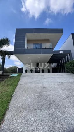 Casa à venda por R$ 2.750.000 no Condomínio New Ville – Santana de Parnaíba, SP