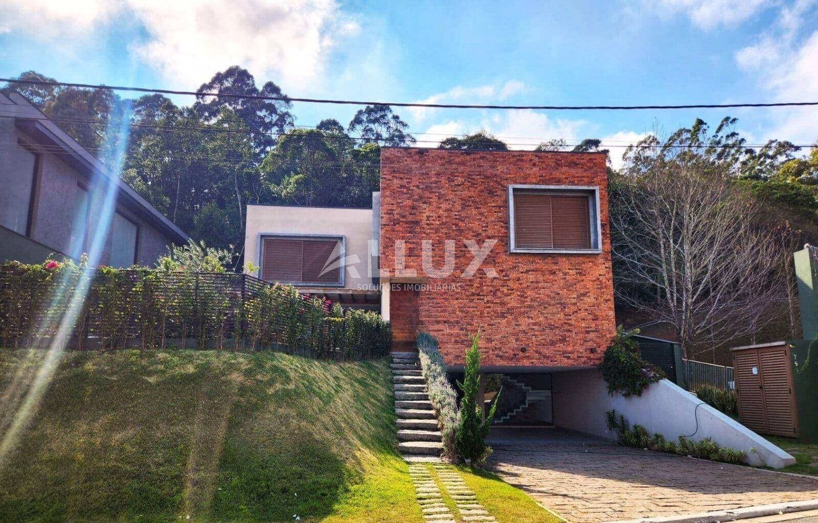 Casa à venda por R$ 4.700.000,00 no Condomínio Campos do Conde – Santana de Parnaíba, Tamboré SP