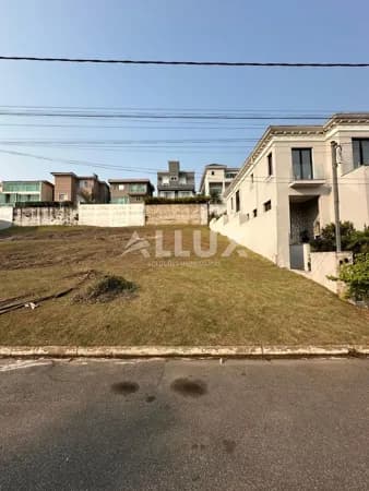 Terreno à venda por R$ 600.000 no Condomínio Valville 1 – Alphaville, Alphaville/SP