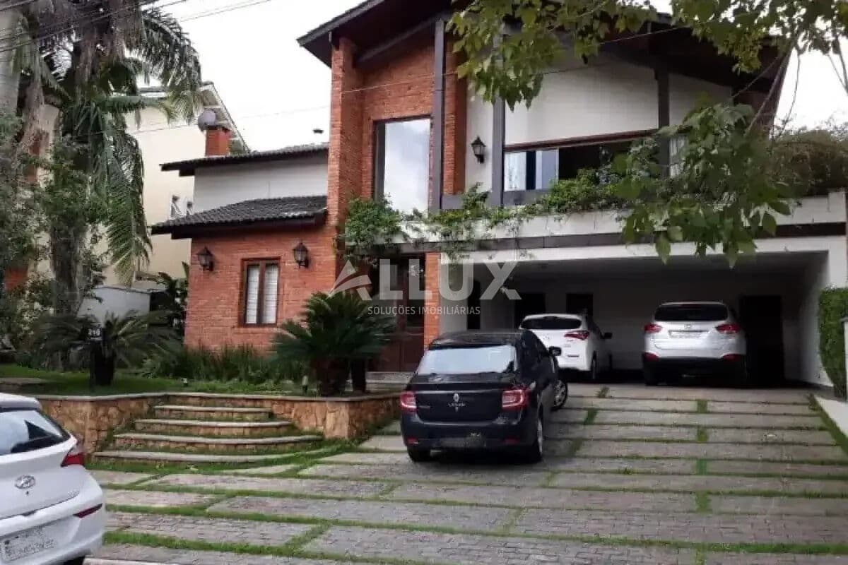Casa à venda por R$ 3.000.000,00 no Condomínio Alphaville 10 – Alphaville, Santana de Parnaíba SP
