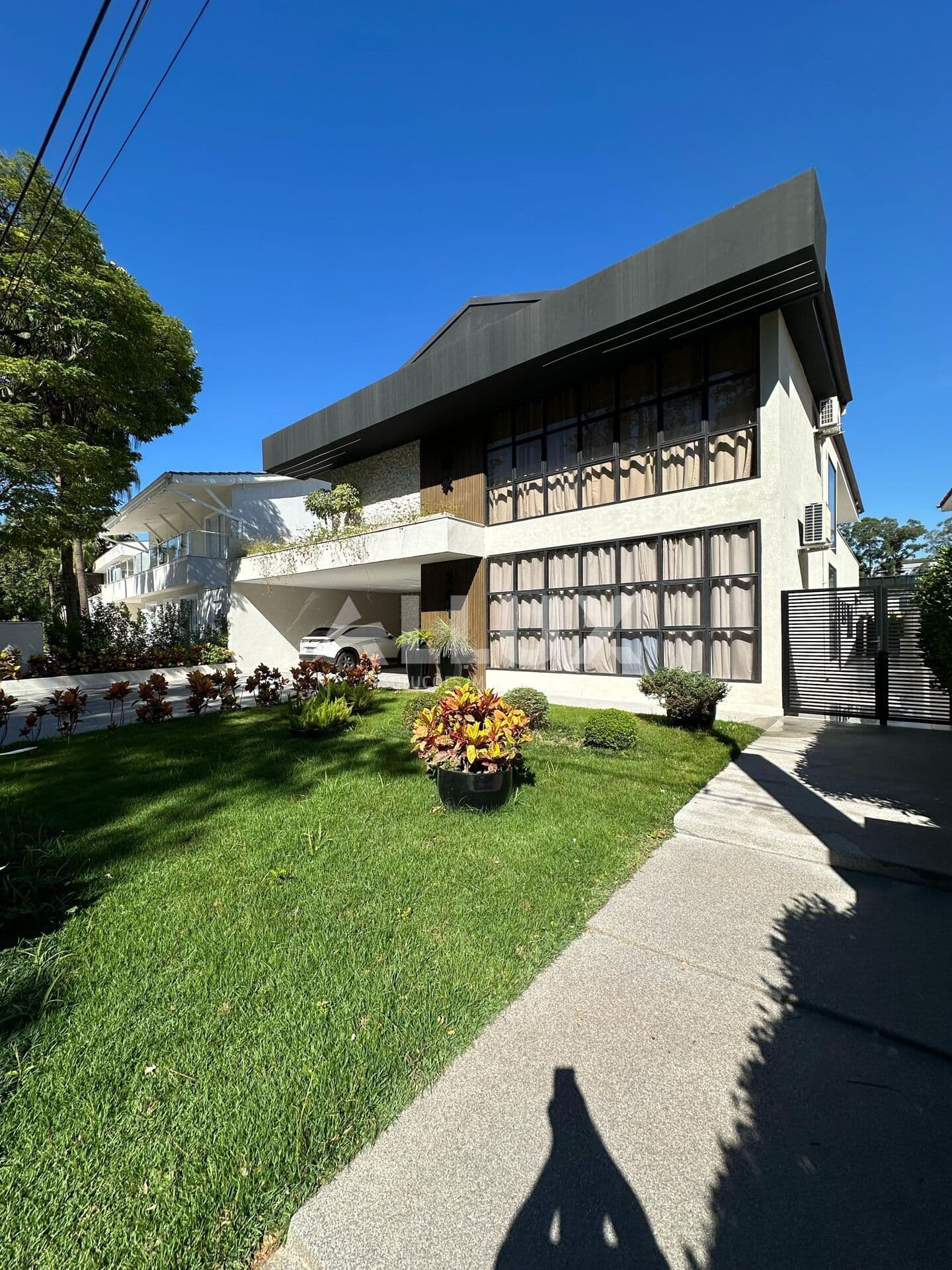 Casa à venda por R$ 7.750.000,00 em Alphaville, Santana de Parnaíba SP