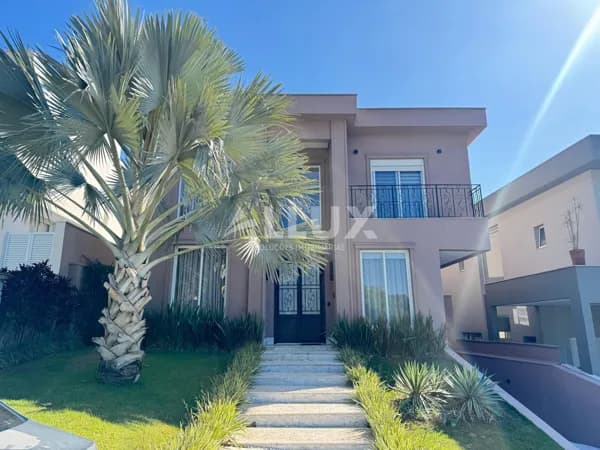 Casa Neo-Clássica à Venda por R$ 9.000.000,00 no Condomínio Villa Solaia – Alphaville, Barueri SP