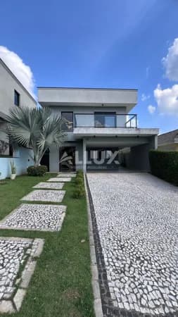Casa à venda por R$ 2.200.000 no Condomínio New Ville – Santana de Parnaíba, SP