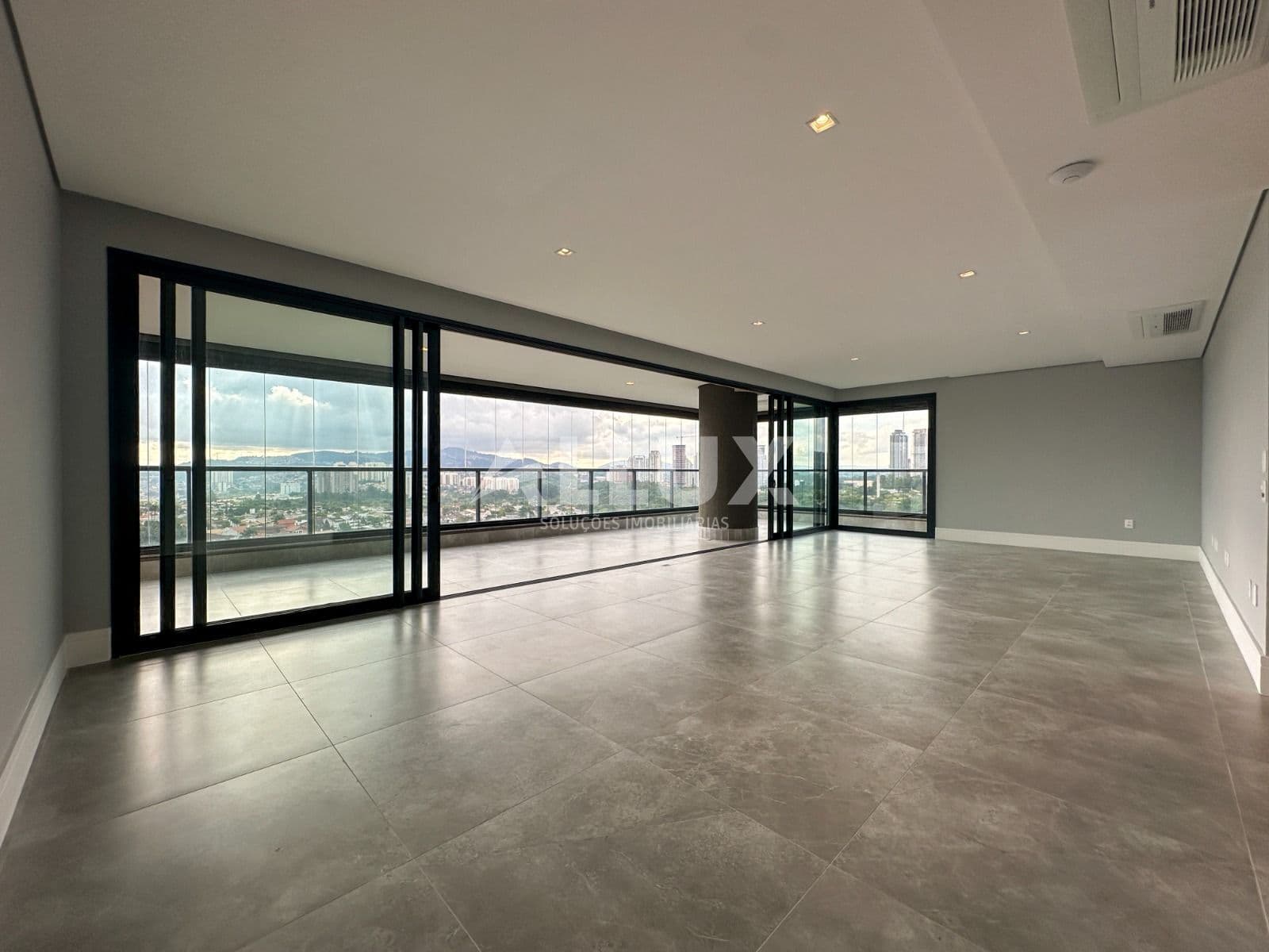 Apartamento à venda por R$ 5.990.000,00 em Alphaville, Barueri SP
