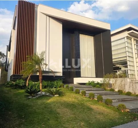 Casa à venda por R$ 9.290.000,00 no Condomínio Tamboré 11 – Alphaville, Santana de Parnaíba SP