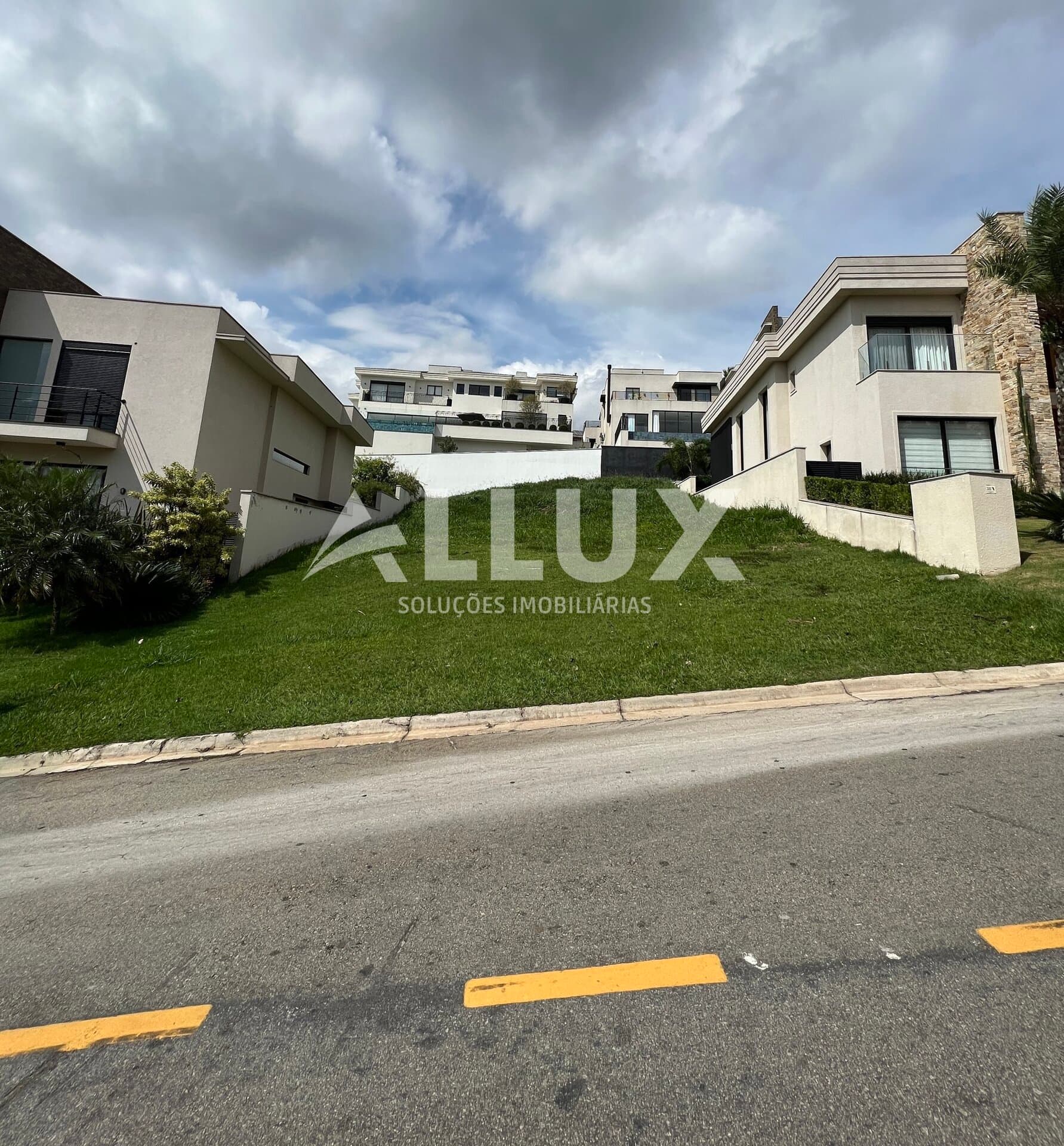 Terreno à venda por R$ 1.750.000,00 em Alphaville, Santana de Parnaíba SP