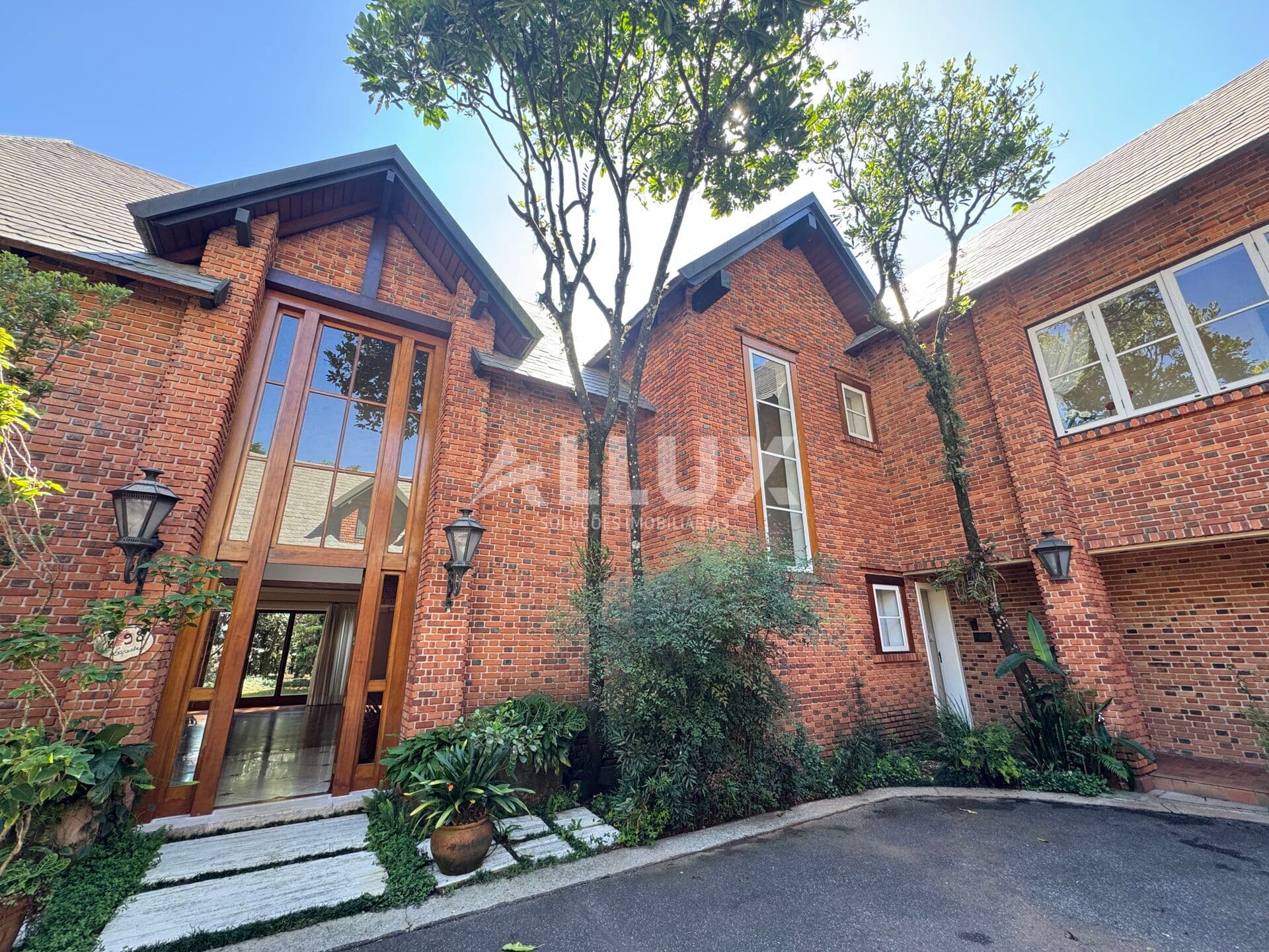Casa à venda por R$ 18.500.000,00 no Condomínio Tamboré 1 – Alphaville, Barueri SP