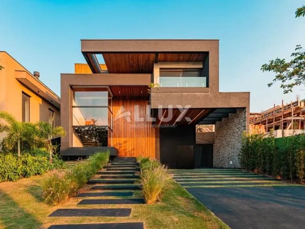 Casa à venda por R$ 8.500.000,00 em Alphaville, Santana de Parnaíba SP