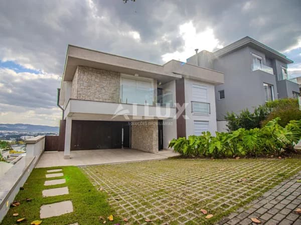 Casa para locação por R$ 68.000,00 no Condomínio Tamboré 10 – Alphaville, Santana de Parnaíba SP