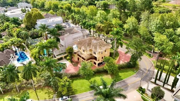 Casa para locação por R$ 35.000,00 em Alphaville, Santana de Parnaíba SP