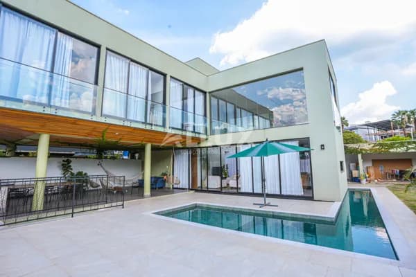 Casa à venda por R$ 3.900.000,00 no condomínio Ithayê em Santana de Parnaíba SP