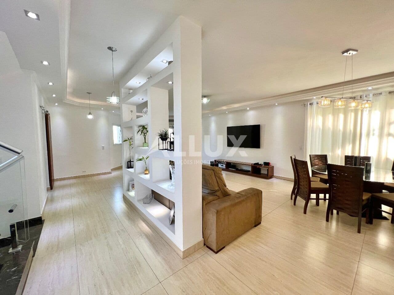 Casa à venda por R$ 3.200.000,00 em Alphaville, Santana de Parnaíba SP