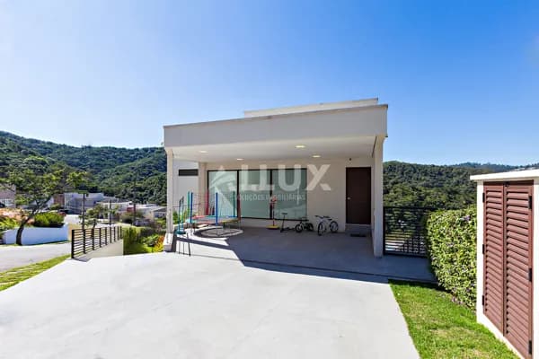 Casa à venda por R$ 6.100.000,00 no Alphasitio Residencial em Alphaville, Santana de Parnaíba SP