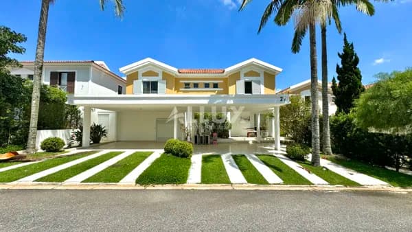Casa à venda por R$ 3.300.000,00 em Tamboré, Santana de Parnaíba SP