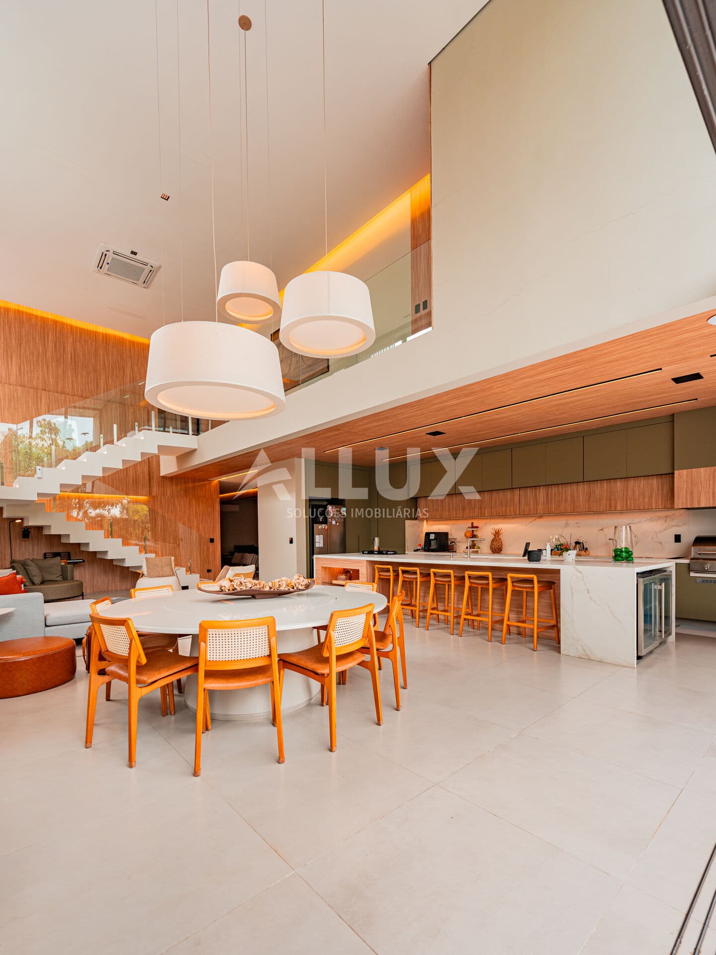 Casa à venda por R$ 6.700.000,00 em Alphaville, Santana de Parnaíba SP