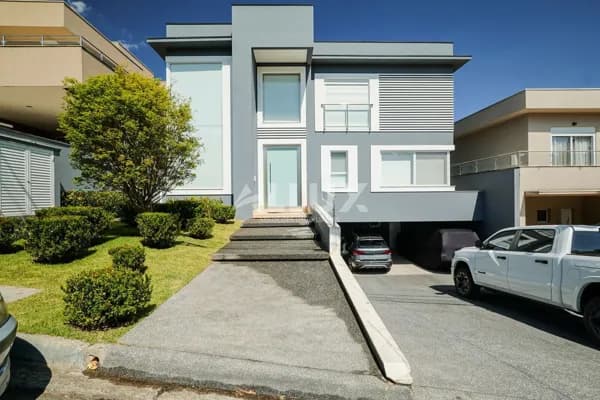 Casa à venda por R$ 5.500.000,00 em Alphaville, Santana de Parnaíba SP