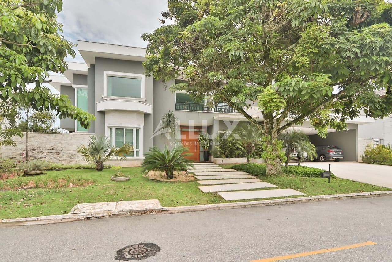 Casa à venda por R$ 5.900.000,00 no Condomínio Morada dos Lagos – Aldeia da Serra, Santana de Parnaíba SP
