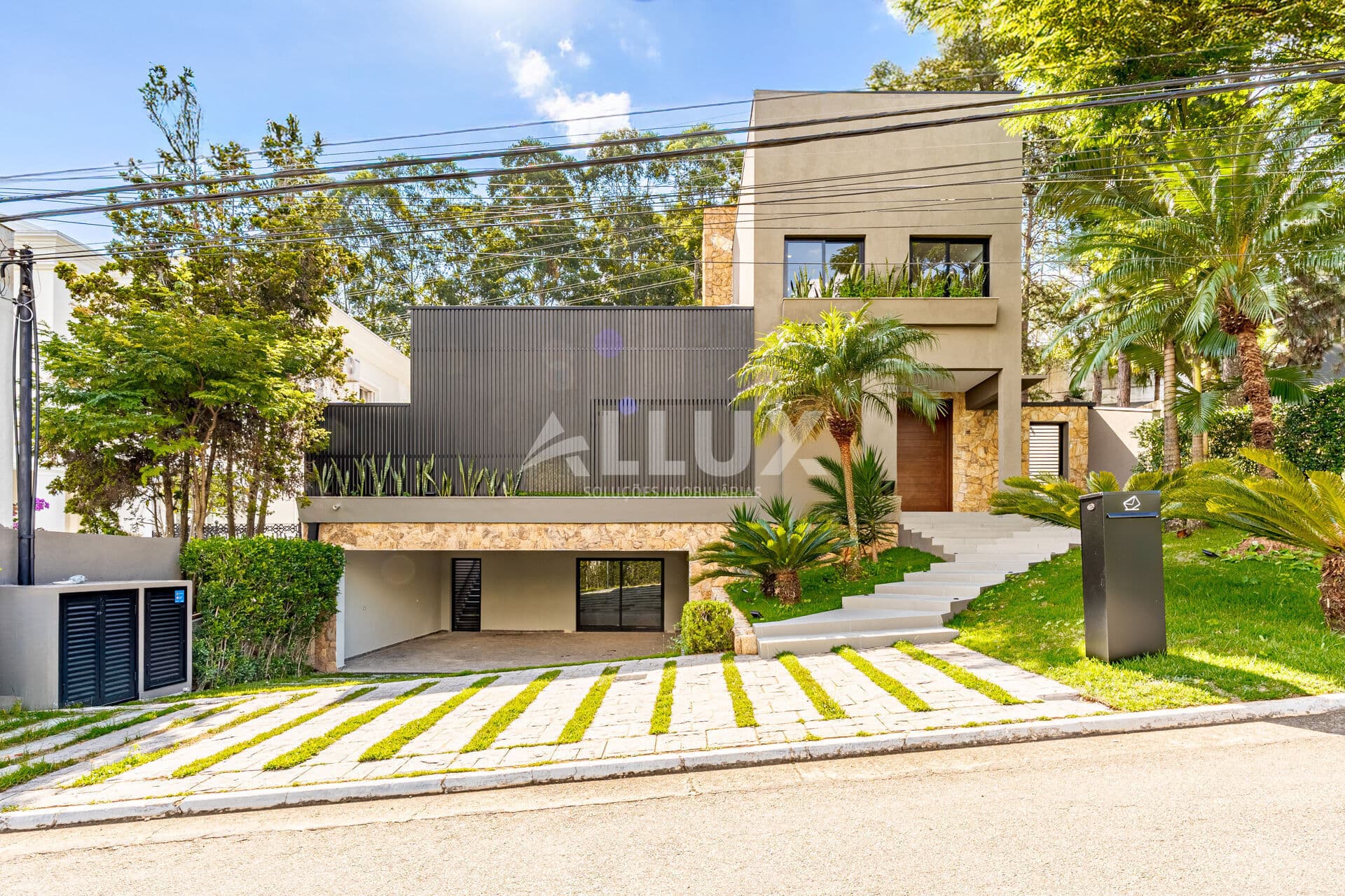Casa à venda por R$ 6.650.000,00 em Alphaville, Santana de Parnaíba SP